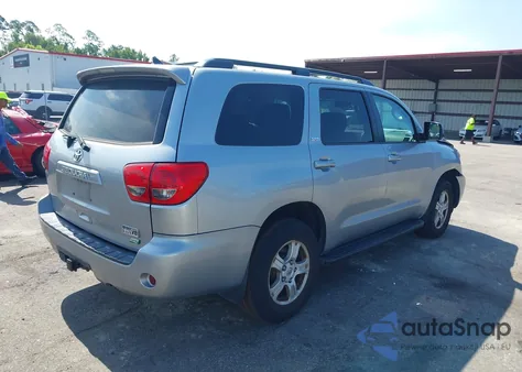2016 Toyota Sequoia Sr5 5.7L V8 из США, поврежденный, VIN 5TDBW5G15GS137610